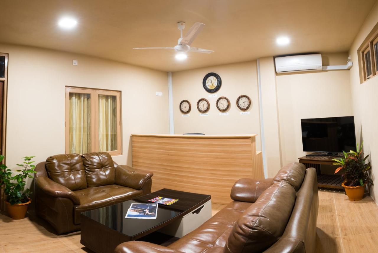 Muraka Inn Thoddoo Exterior photo
